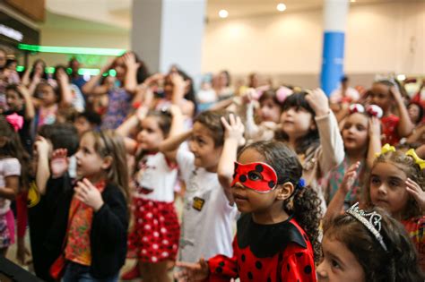 Col Nia De F Rias No Shopping Vale Do A O Jornal Bairros Net