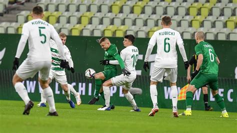 Lechia Gdańsk Warta Poznań 5 02 2021 r Biało zieloni bezbarwni bez