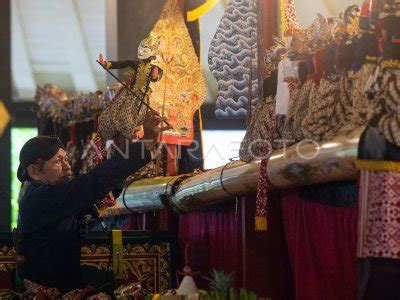 PEMENTASAN WAYANG DI KERATON YOGYAKARTA ANTARA Foto