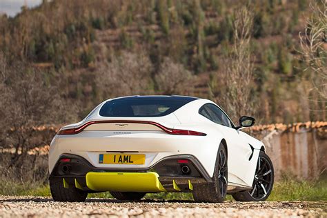 Aston Martin Vantage V Alle Infos Und Bilder Bilder