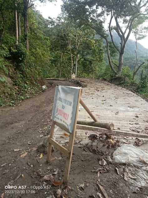 Pemdes Limboro Rambu Rambu Soroti Proyek Pembangunan Rabat Beton