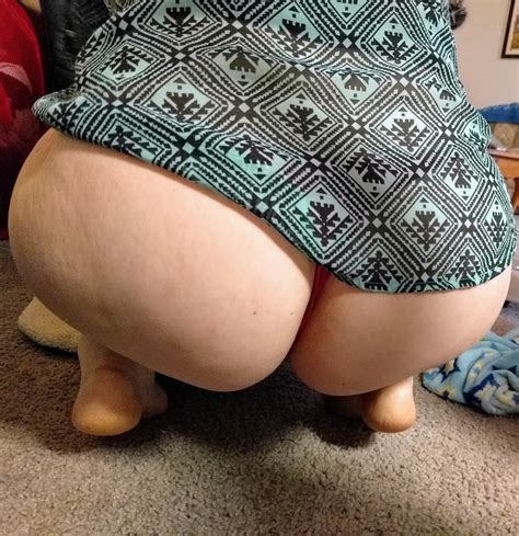 Some Phat Milf Booty Courtesy Of My Wife [oc] Porn Pic Eporner