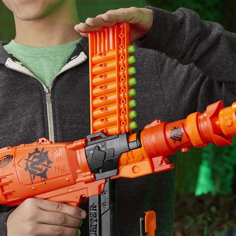 Nerfnailbiter Zoom And Doom Nerf Zombie Strike Toy Blaster With