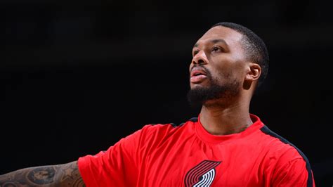 Portland's Damian Lillard 'day-to-day' with abdominal injury | NBA.com