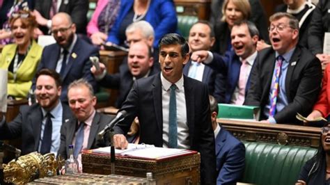 Rishi Sunaks First Pmqs Offers Glimpse Into Political Future Bbc News