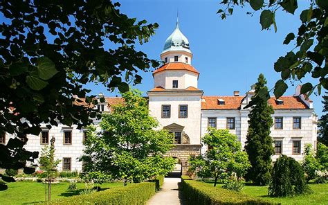 Zámek Častolovice České hrady a zámky