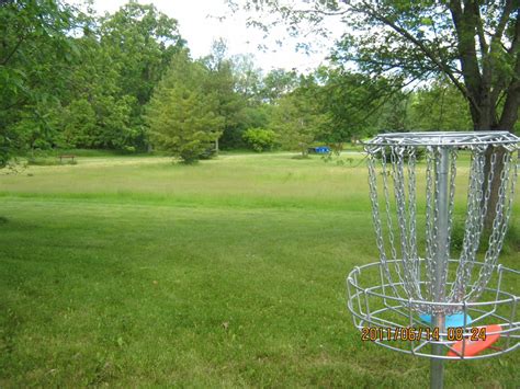 Hole 1 • Et Seton Park Toronto On Disc Golf Courses Disc Golf