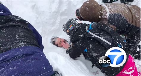 Video Snowboarder Rescued From Inbounds Avalanche At Squaw Valley Ca