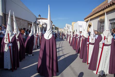 Guadalcacín se entrega a la procesión más larga de España