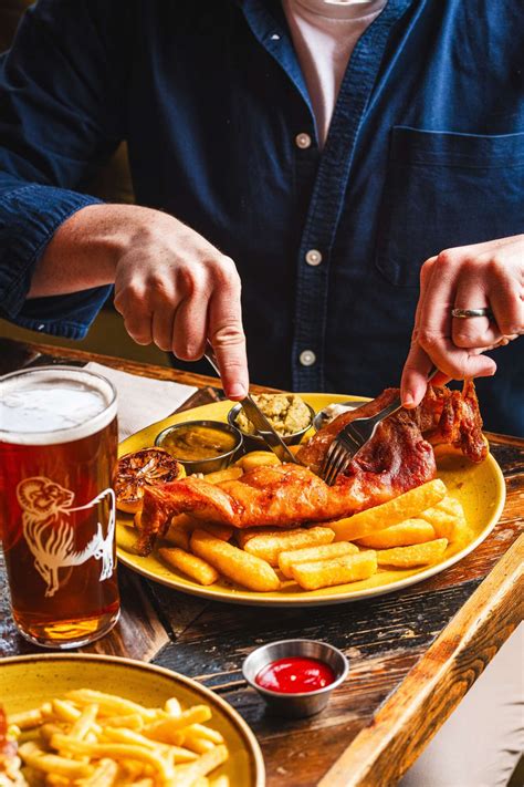 The Fellow | pub | North London | Young's Pub