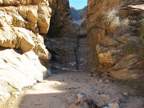 Box Canyon Hike - Anza Borrego