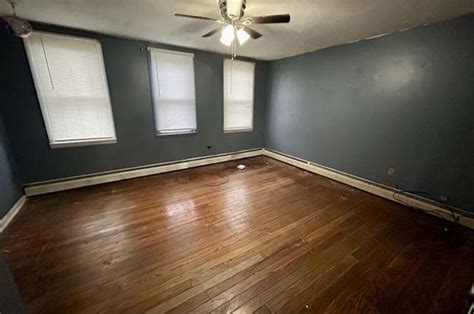 79 Welles St Wilkes Barre Pa 18702 Mls 24 1018 Redfin