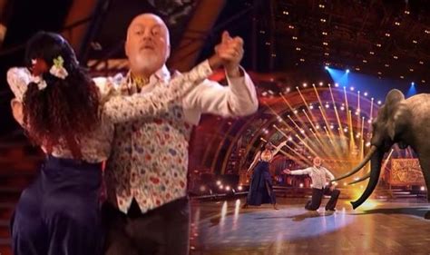 Bill Bailey Strictly Come Dancing 2020 Star Going For A West End Musical Gig Uk