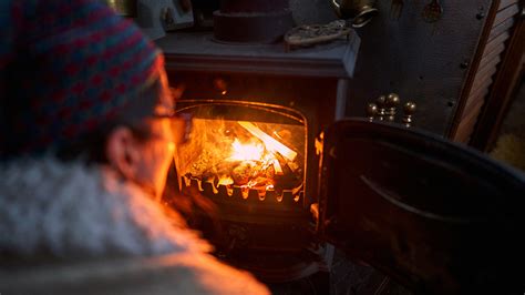 Wood Burning Stoves Raise New Health Concerns