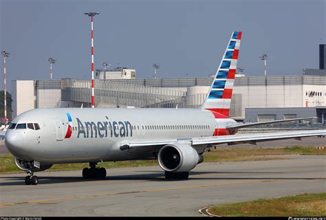 N An American Airlines Boeing Er Wl Photo By Mario Ferioli