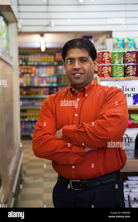 Cornershop Hi Res Stock Photography And Images Alamy