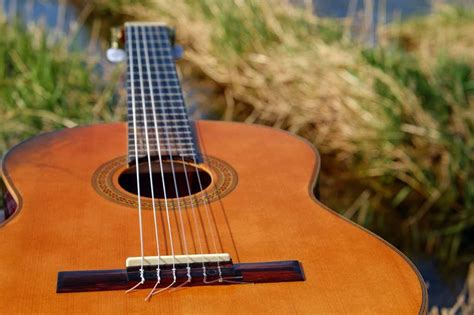 Welche Gitarre ist für Anfänger geeignet? (Ratgeber) | Klangheld