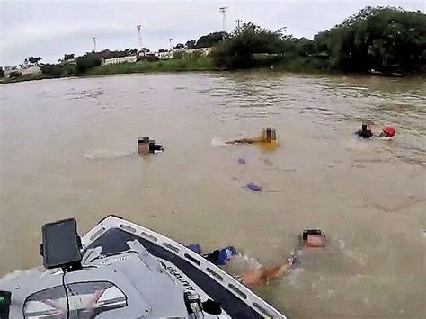 Watch Agents Rescue 5 Migrants From Deadly Texas Border River