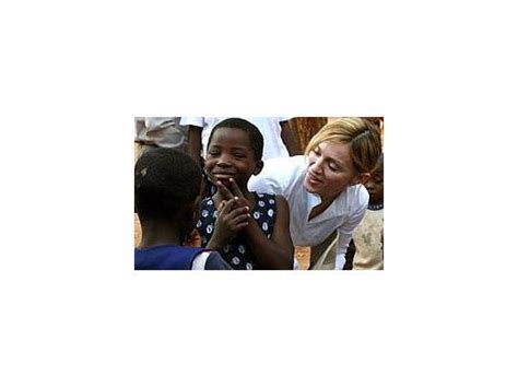 Madonna Inaugura Escuela En Malawi