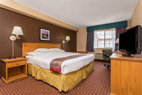 Ramada by Wyndham Portland | Portland, OR Hotels