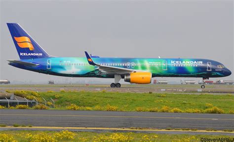Icelandair Boeing 757 200 Tf Fiu Aurora Borealis Livery 17102015