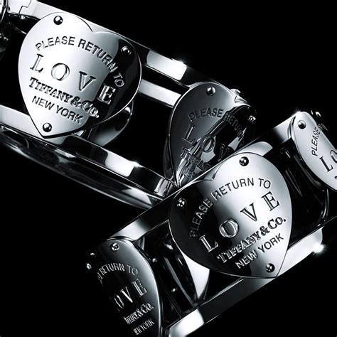 Модни аксесоари Tiffany & Co - Денес Магазин