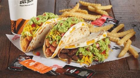 Del Taco Debuts New Stuffed Quesadilla Tacos The Fast Food Post