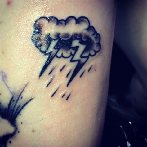 Traditional Rain Tattoo Storm Tattoo Rain Tattoo Cloud Tattoo Design