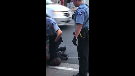 Warning Disturbing Video Cops Kills Man With Knee On Neck Youtube