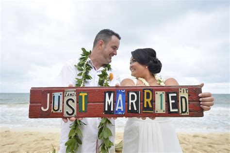 Hawaii Beach Wedding | Best Day Ever Hawaii