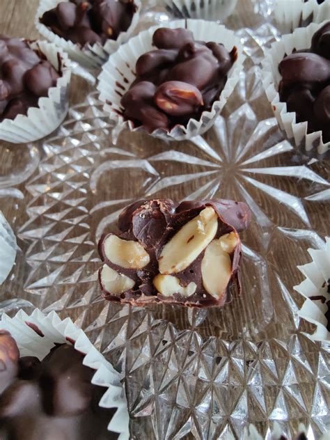 Bouchées chocolat cacahuètes terriblement simples et gourmandes C