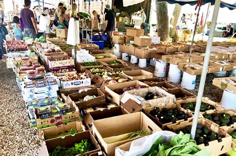 Miamis Best Farmers Markets For Shopping Hyper Local Neighborhoods