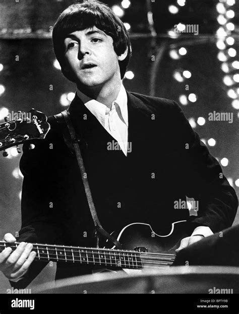 Paul Mccartney 1964 High Resolution Stock Photography and Images - Alamy