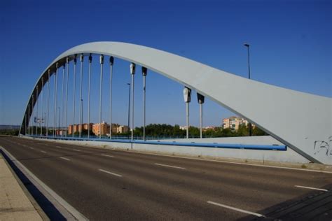 Media Gallery Manuel Gim Nez Abad Bridge Zaragoza Structurae