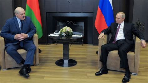 Video Of Putin Constantly Moving Legs During Meeting Again Sparks