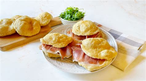 Focaccine Fritte La Ricetta Versatile E Gustosa Da Accompagnare A