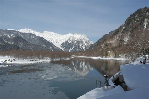 Winter Trekking in Kamikochi - Takayama, Gifu - Japan Travel