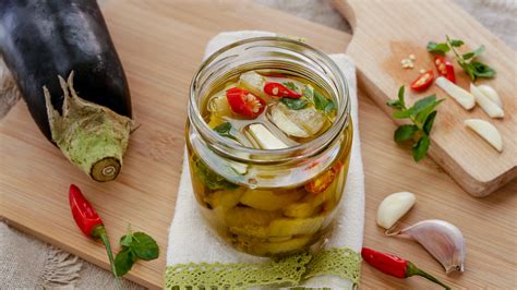 Melanzane Sott Olio La Ricetta Della Conserva Semplice E Deliziosa