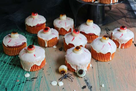 Halloween Eyeball Cupcakes My Kitchen Stories