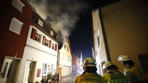 Feuer In Murrhardt Dachstuhl Brand Verursacht 200 000 Euro Schaden