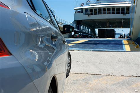 Viral Mobil Tercebur Ke Laut Begini Cara Aman Kendaraan Naik Kapal Feri