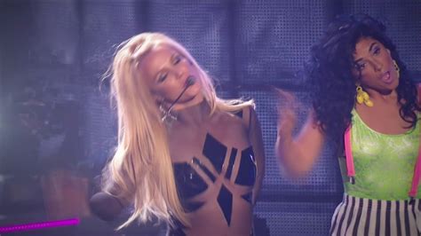 Britney Spears Feat Iggy Azalea Pretty Girls Live Billboard Music Awards 2015 Youtube