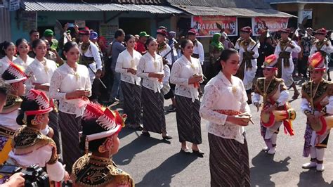 Melihat Tradisi Jamasan Tombak Pusaka Milik Tulungagung