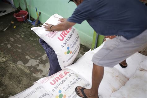 Pupuk Indonesia Permudah Petani Penuhi Kebutuhan Pupuk Dengan Rekan