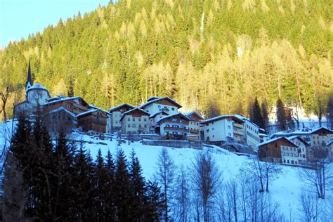 Escursione Con Le Ciaspole In Val Zoldana Montagna Di Viaggi