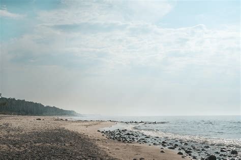 Ocean Waves on Beach Side · Free Stock Photo