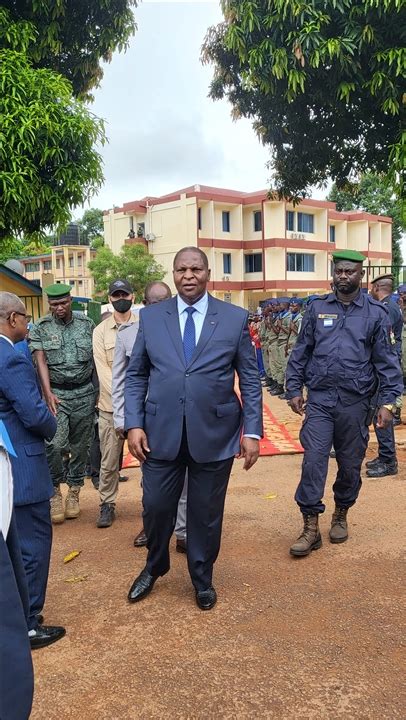 Le Pr Sident Touadera Inauguration Du Nouveau Immeuble Du Minist Re De