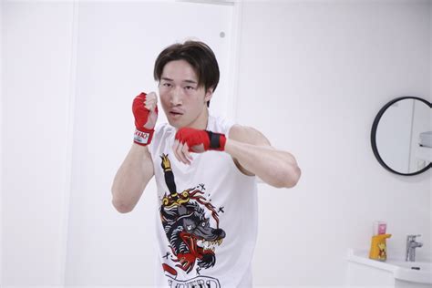 【rizin】安保瑠輝也、ブアカーオ戦は「電光石火」の決着「自分の人生を変えるために、子供の頃に憧れたヒーローを超えるために戦う」 ゴング格闘技