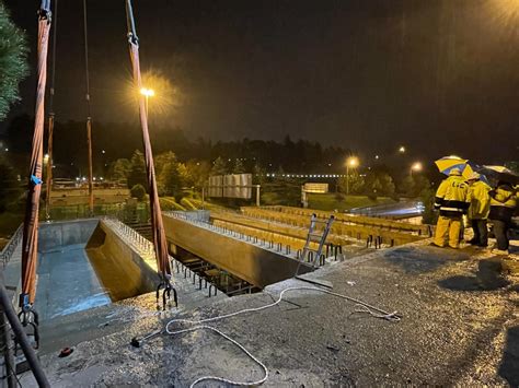 Ciudad Lineal La Rehabilitaci N Del Puente De Acceso Al Palacio De La