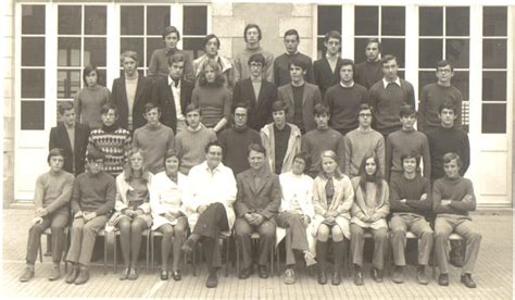 Photo De Classe Terminale C De Lyc E Emile Zola Copains D Avant